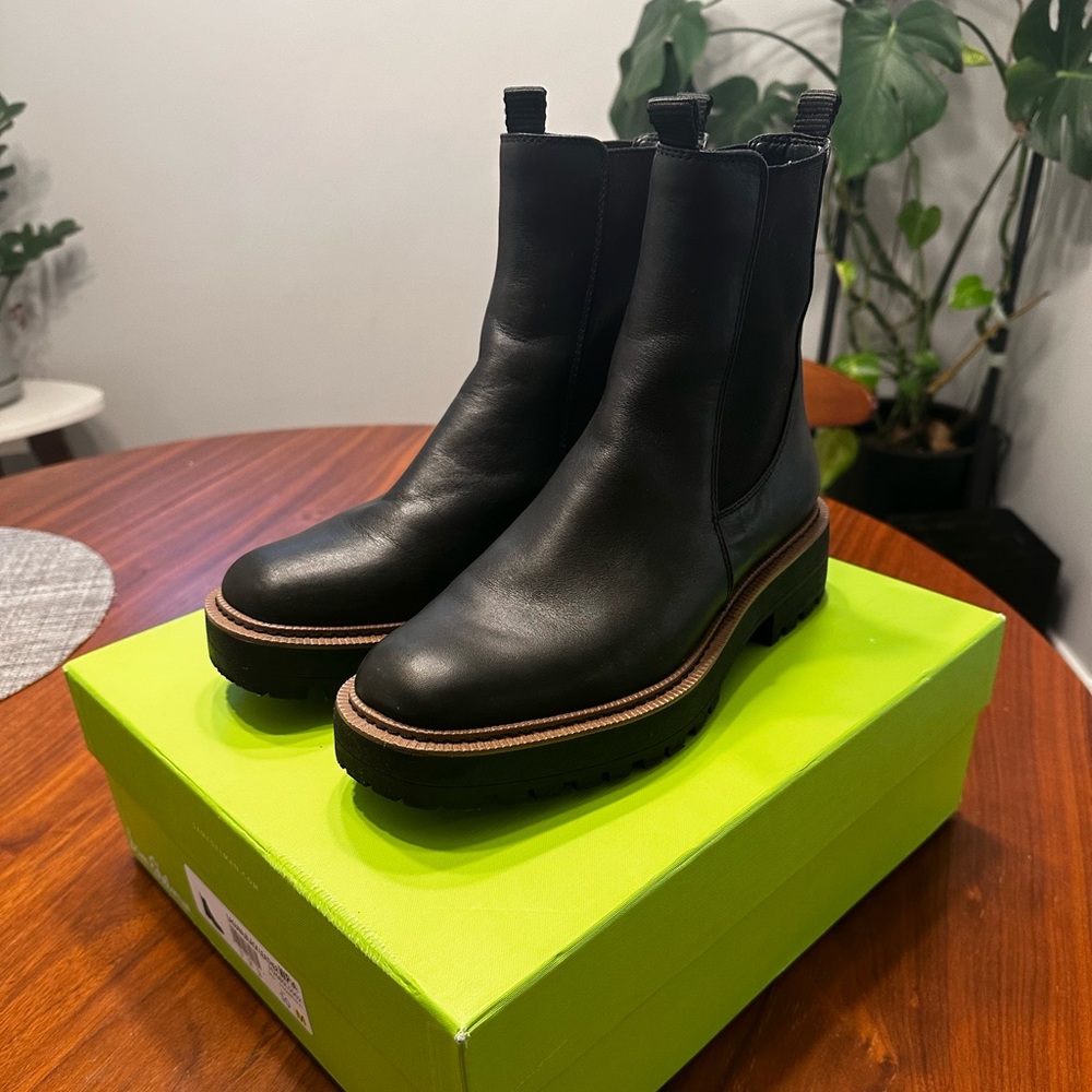 Sam Edelman Laguna Chelsea Boot, Black Size 10